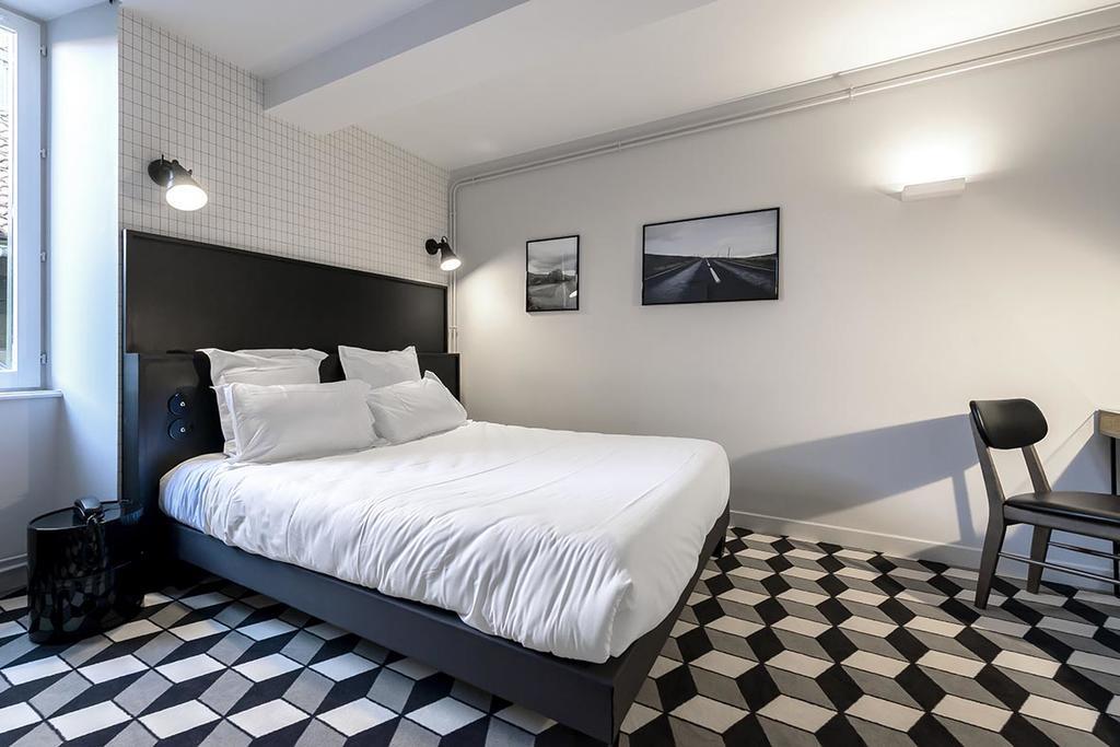 Urban Style Hotel Des Carmes Aurillac Buitenkant foto