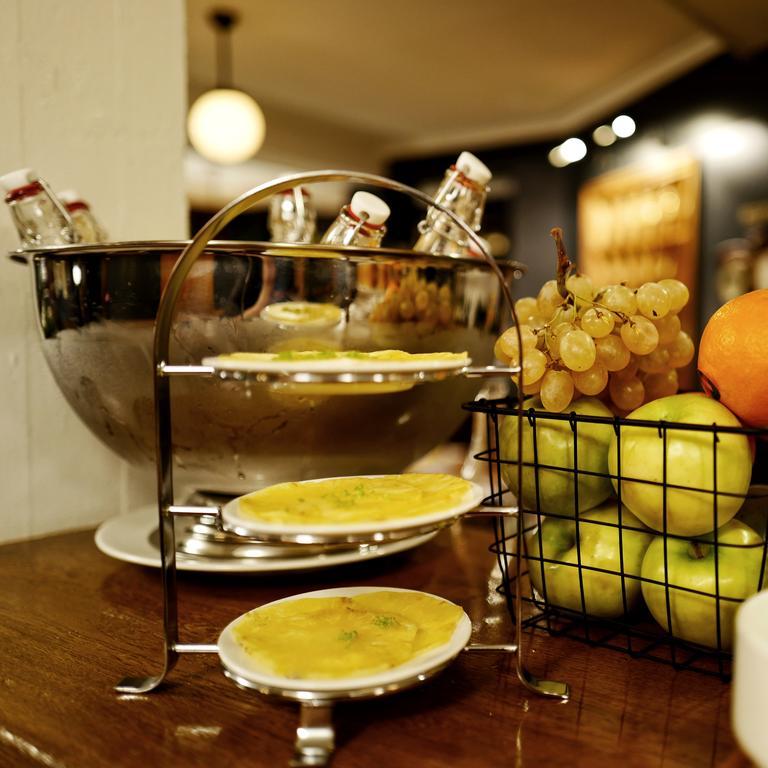Urban Style Hotel Des Carmes Aurillac Buitenkant foto